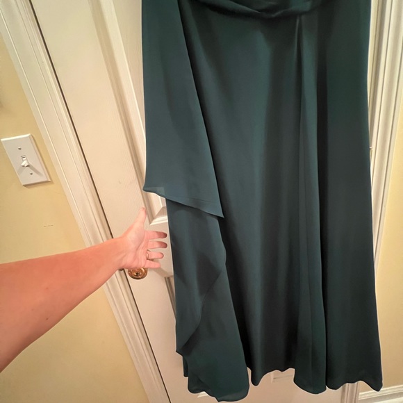 NWT David’s Bridal Long Georgette One Shoulder gown in Juniper. Sz 14. DB Studio - Picture 4 of 11